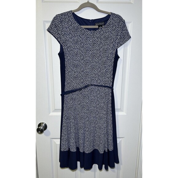 Jessica Howard Women’s Short Sleeve Belted Midi Dress Navy/White Size 10 NWOT - Picture 1 of 8